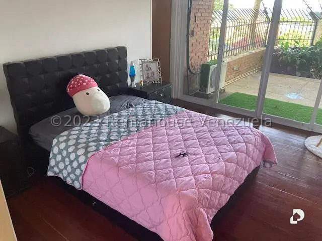 Apartamento en Lomas de La Lagunita, Caracas – 15