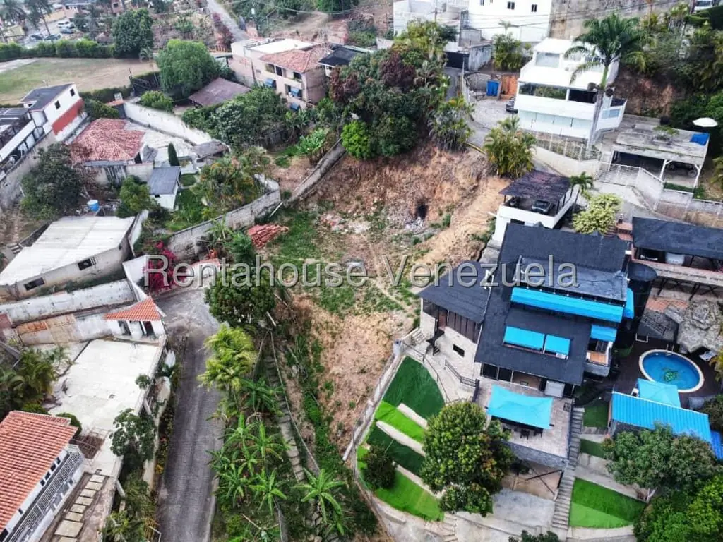 Terreno en Caicaguana, Caracas - 1