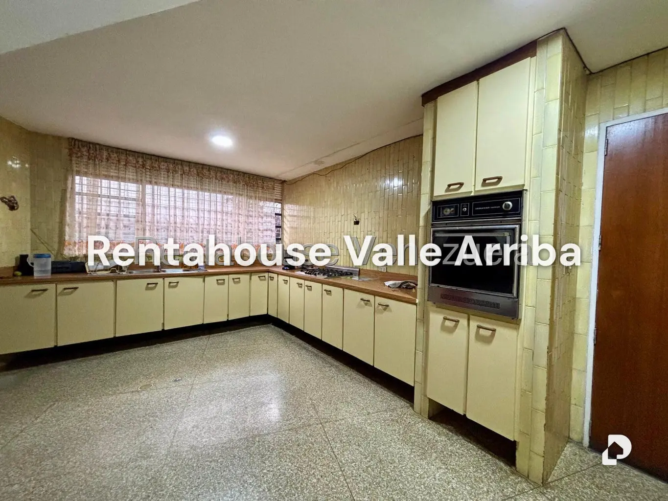 Casa en Loira, Caracas – 12