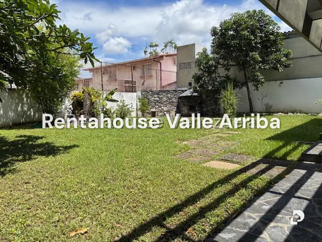 Casa en Loira, Caracas – 26