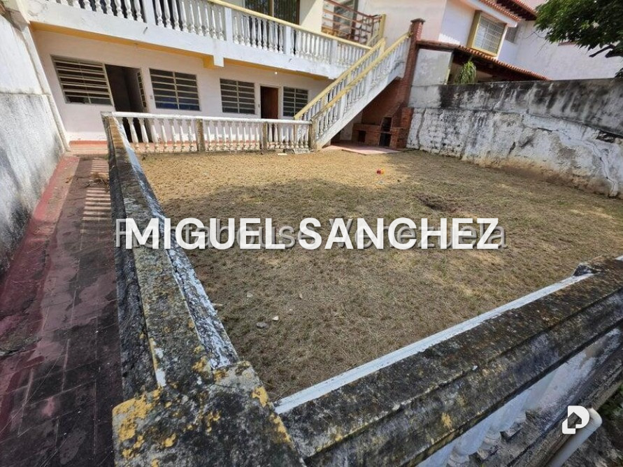 Casa en Macaracuay, Caracas – 29