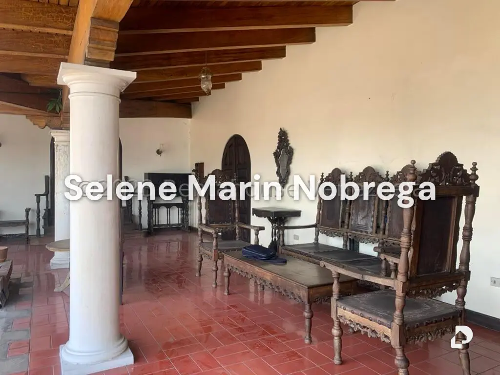 Casa en Cumbres de Curumo, Caracas – 18