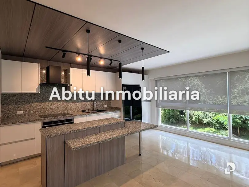 Apartamento en La Boyera, Caracas – 1