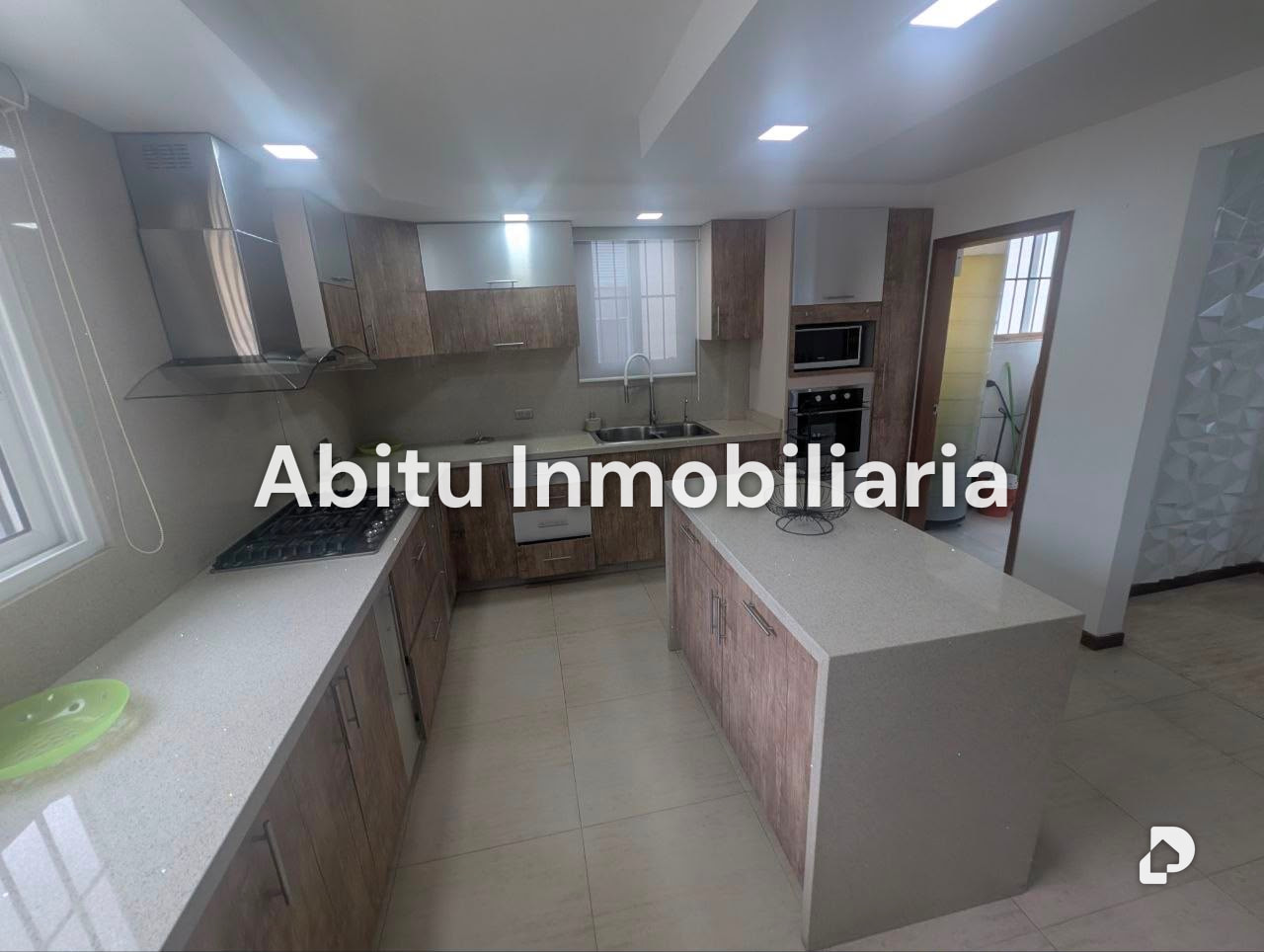 Penthouse en Cumbres de Curumo, Caracas – 11
