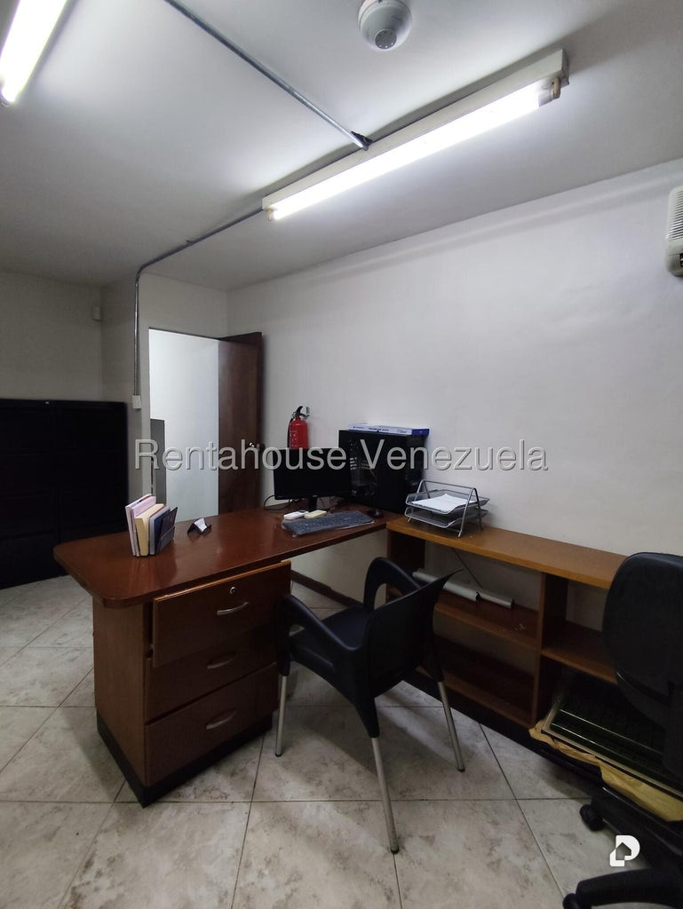 Local comercial en Parroquia Catedral, Caracas – 14
