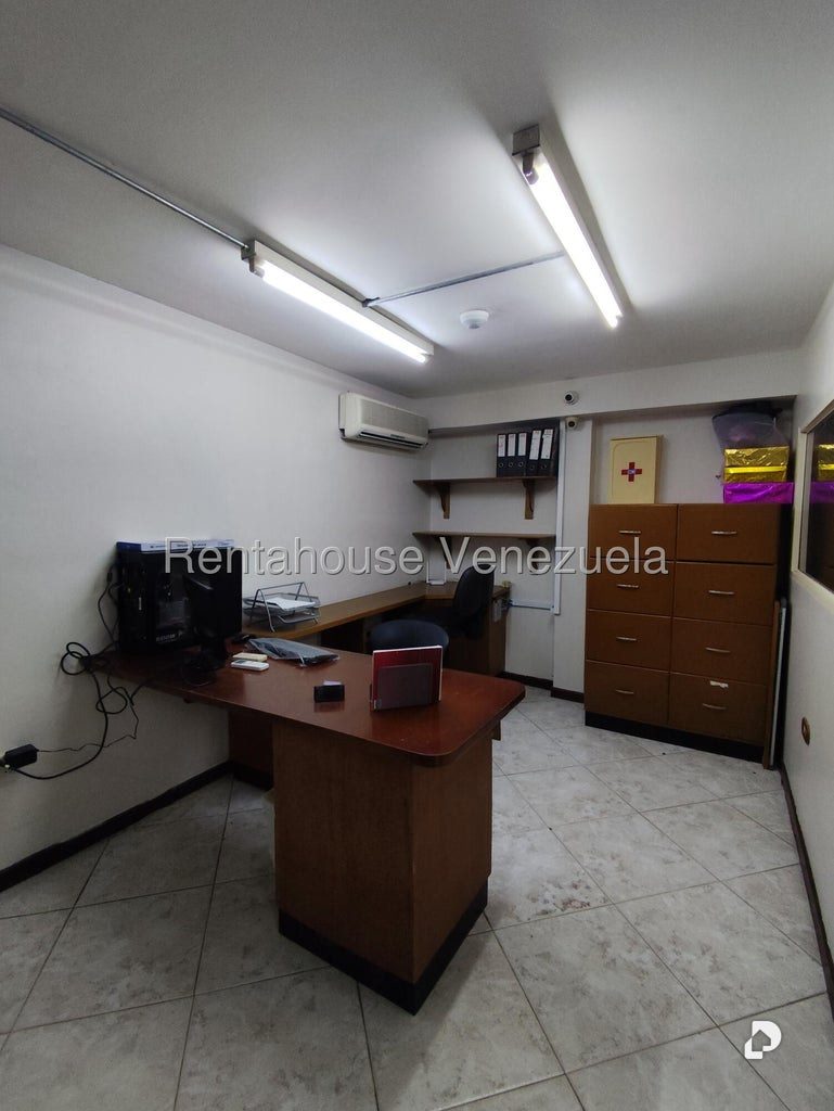 Local comercial en Parroquia Catedral, Caracas – 12