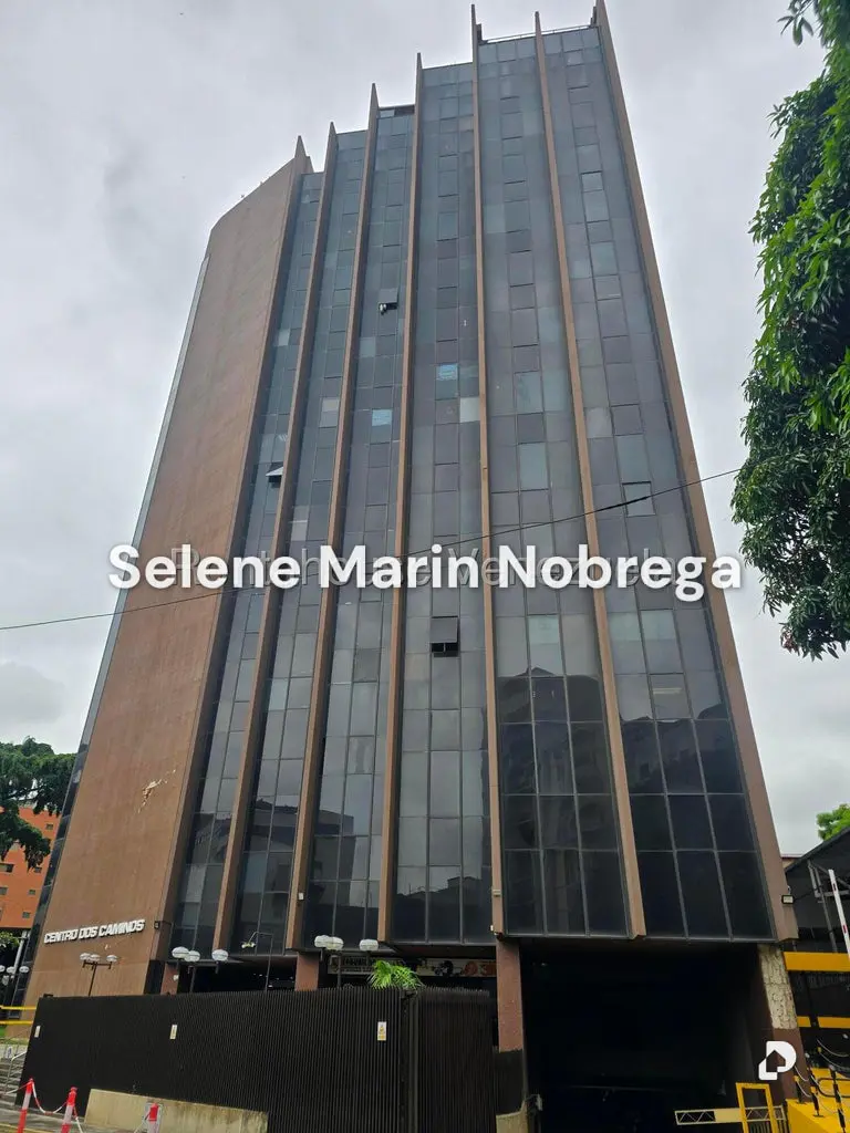 Oficina en Los Dos Caminos, Caracas – 1