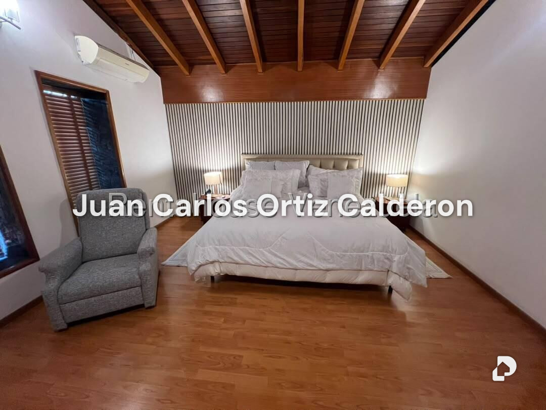 Casa en Cumbres de Curumo, Caracas – 15