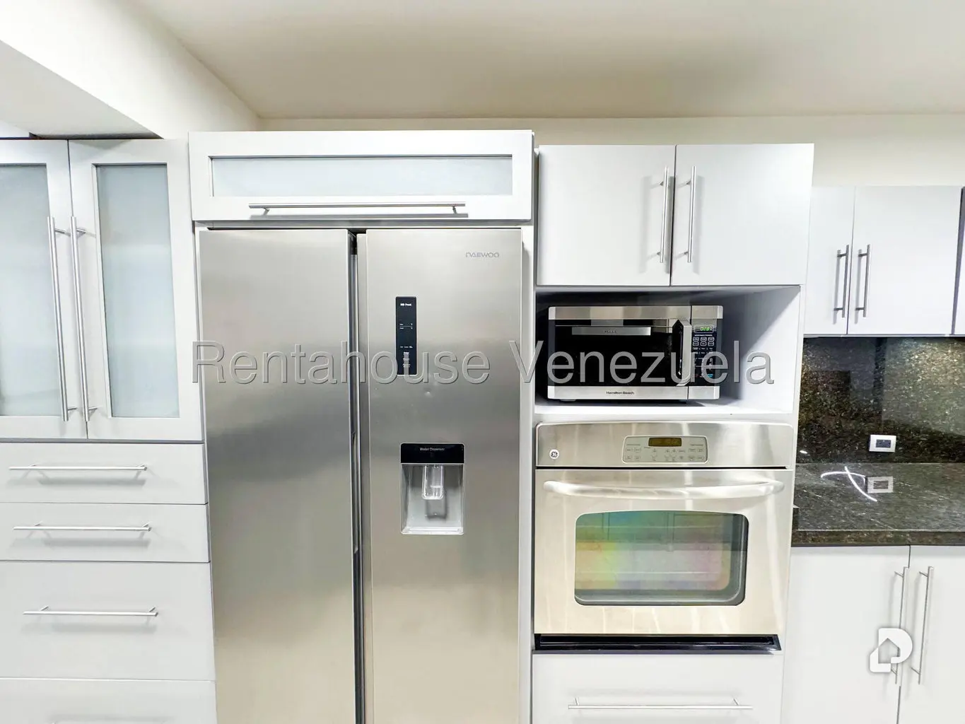 Apartamento en El Rosal, Caracas – 23