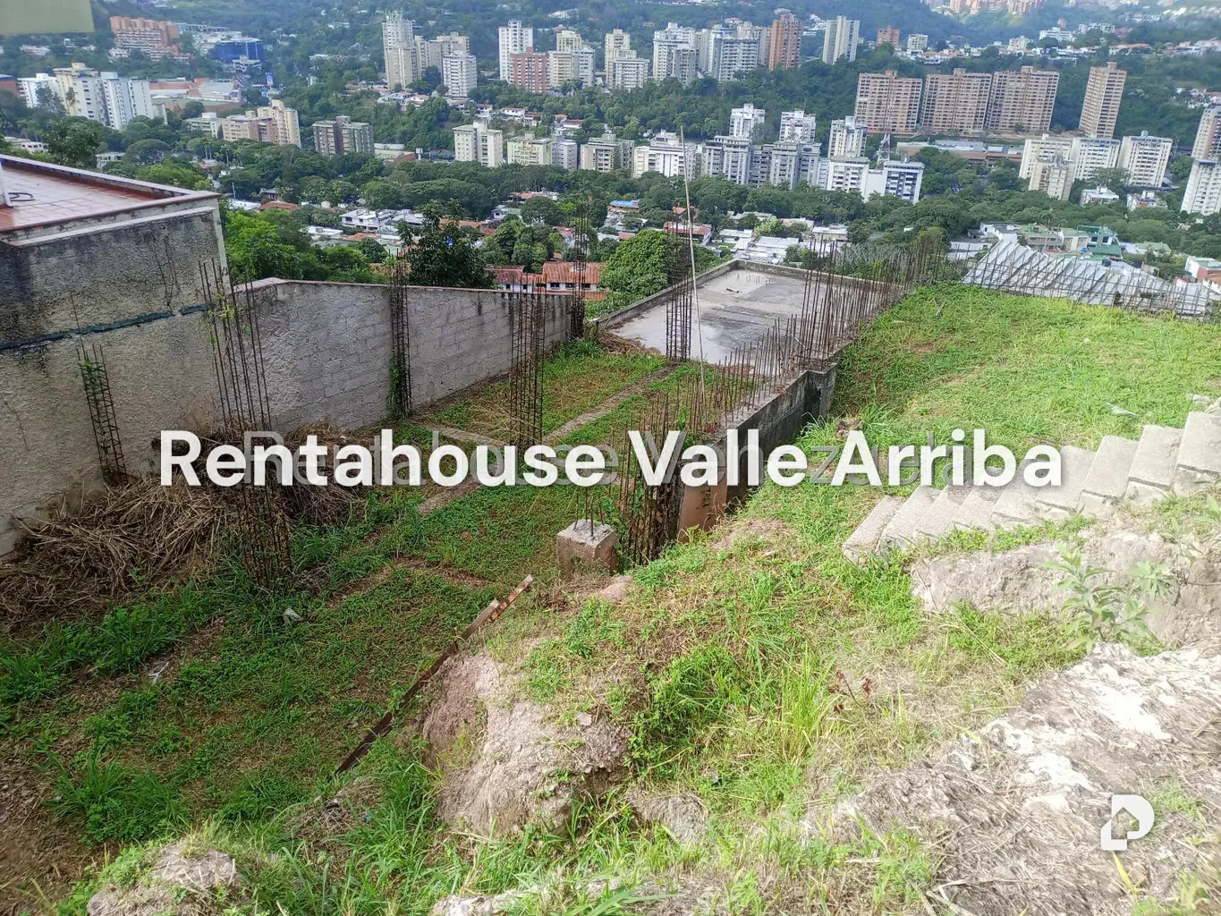 Land in El Cafetal, Caracas – 13
