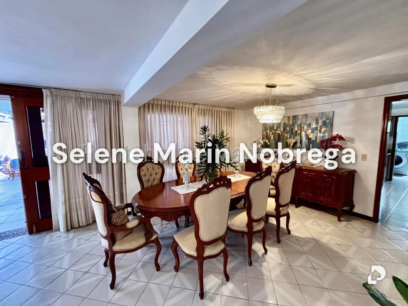 House in Colinas del Tamanaco, Caracas – 23