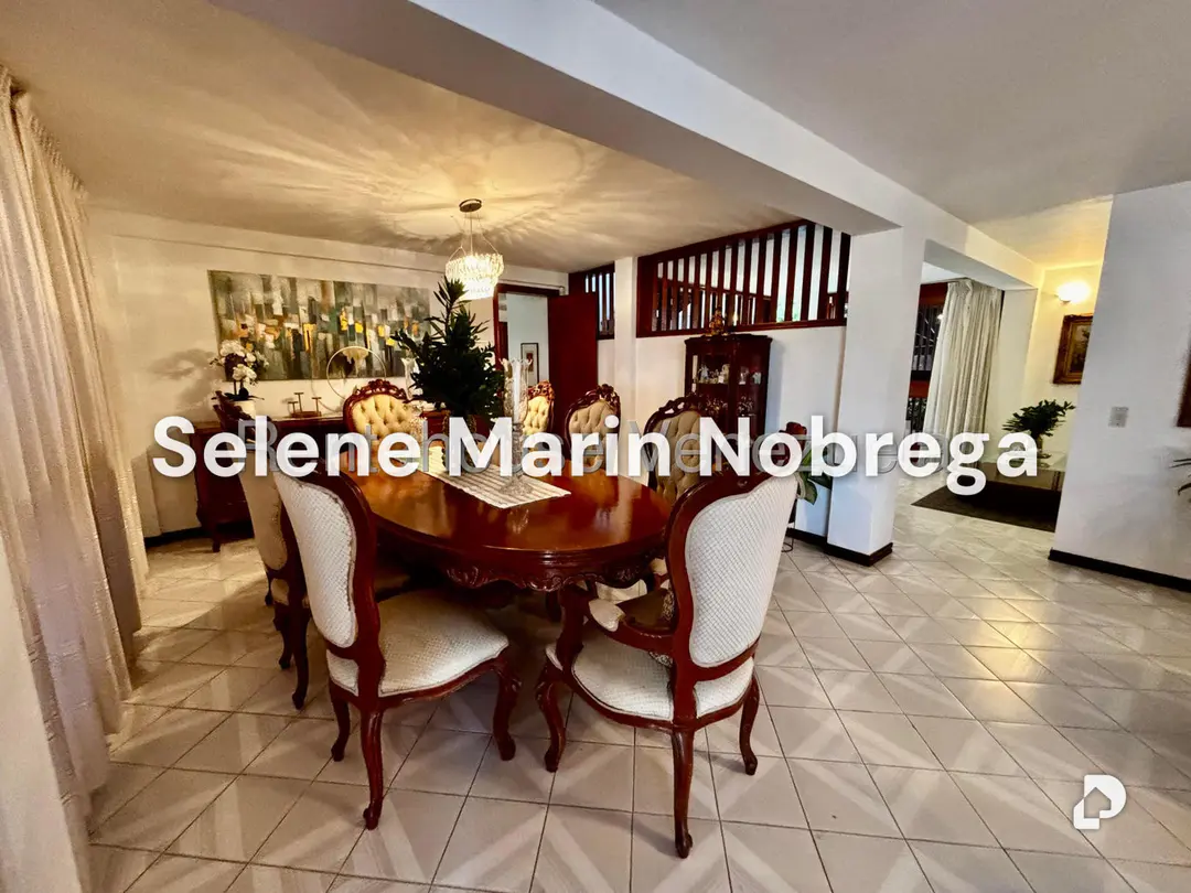 House in Colinas del Tamanaco, Caracas – 22