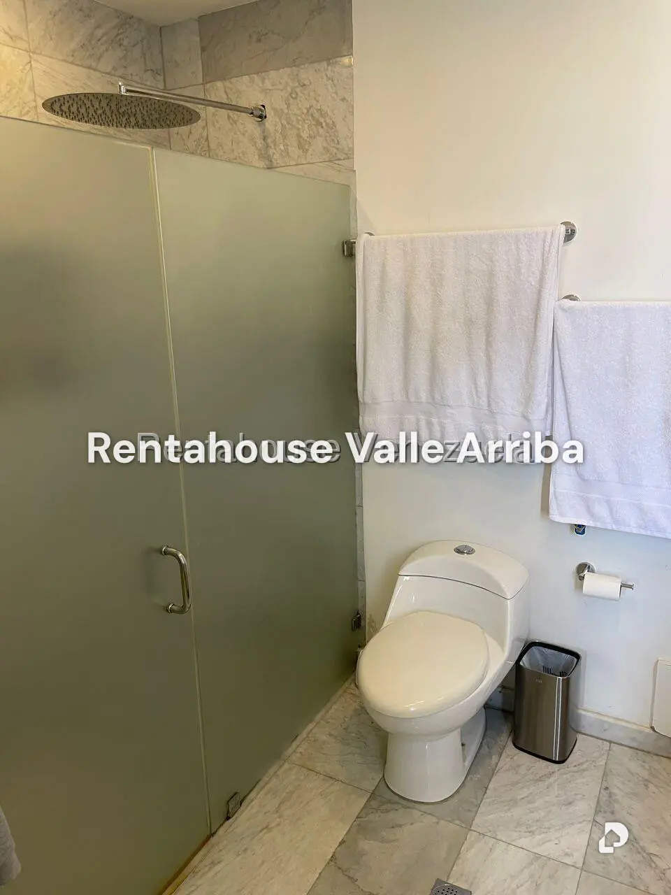 Apartamento en Lomas de Las Mercedes, Caracas – 32