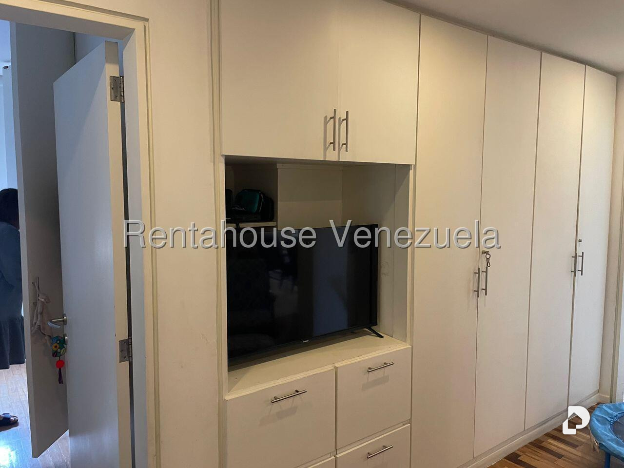 Apartamento en Lomas de Las Mercedes, Caracas – 24