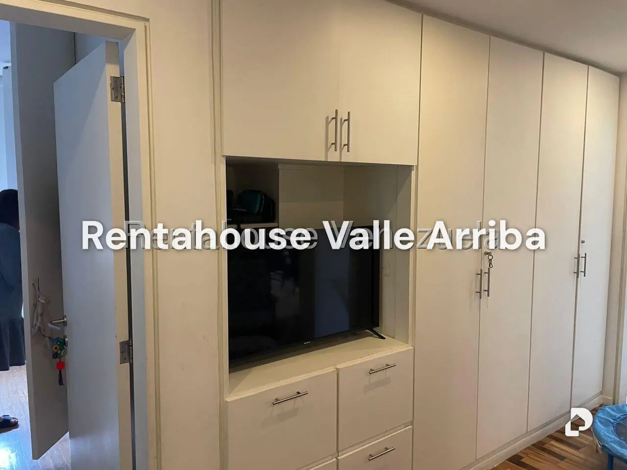 Apartamento en Lomas de Las Mercedes, Caracas – 24
