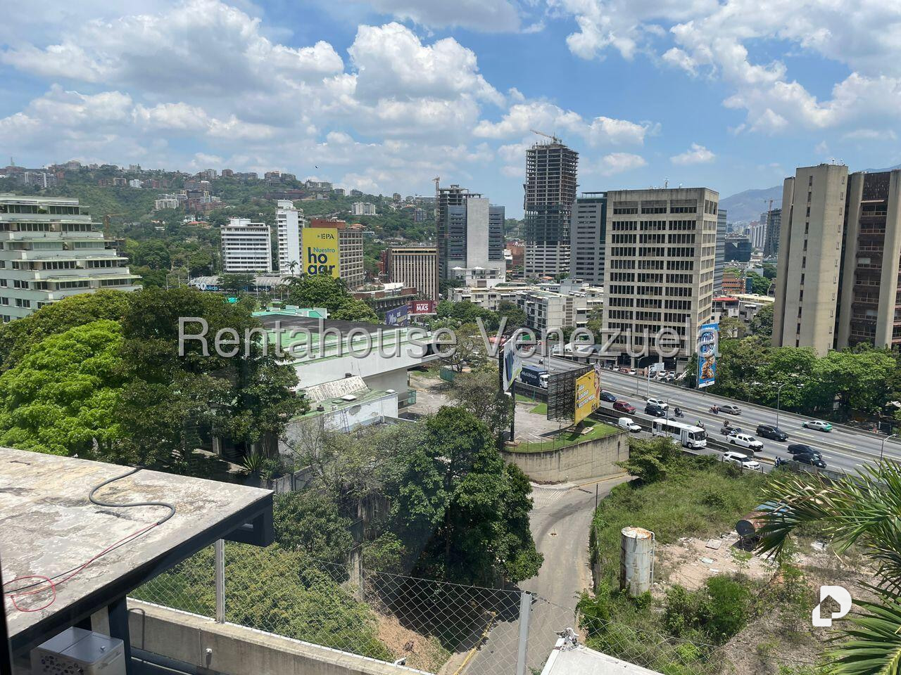 Apartamento en Lomas de Las Mercedes, Caracas – 28
