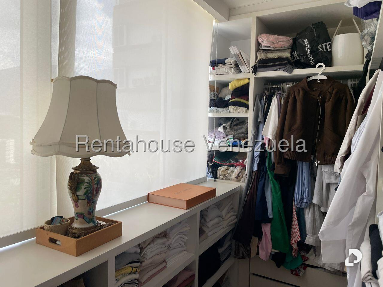 Apartamento en Lomas de Las Mercedes, Caracas – 30