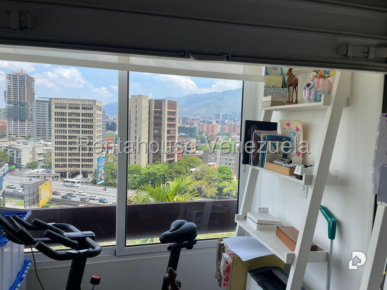 Apartamento en Lomas de Las Mercedes, Caracas – 27