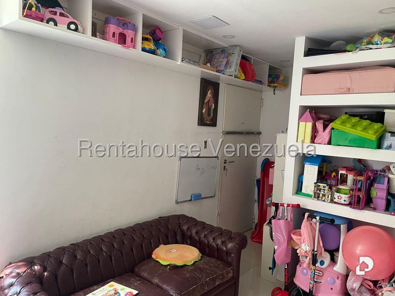 Apartamento en Lomas de Las Mercedes, Caracas – 22