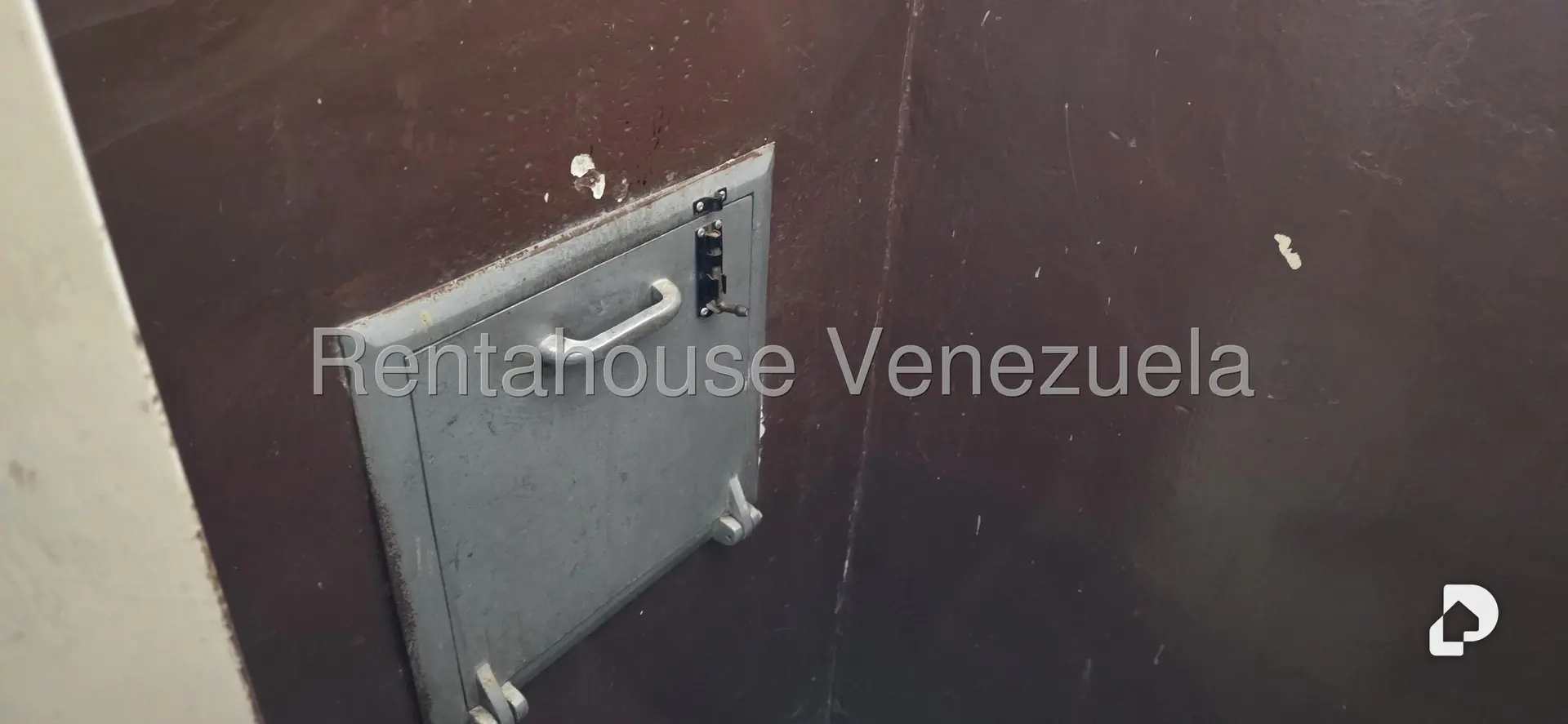 Apartamento en Los Cortijos de Lourdes, Caracas – 36