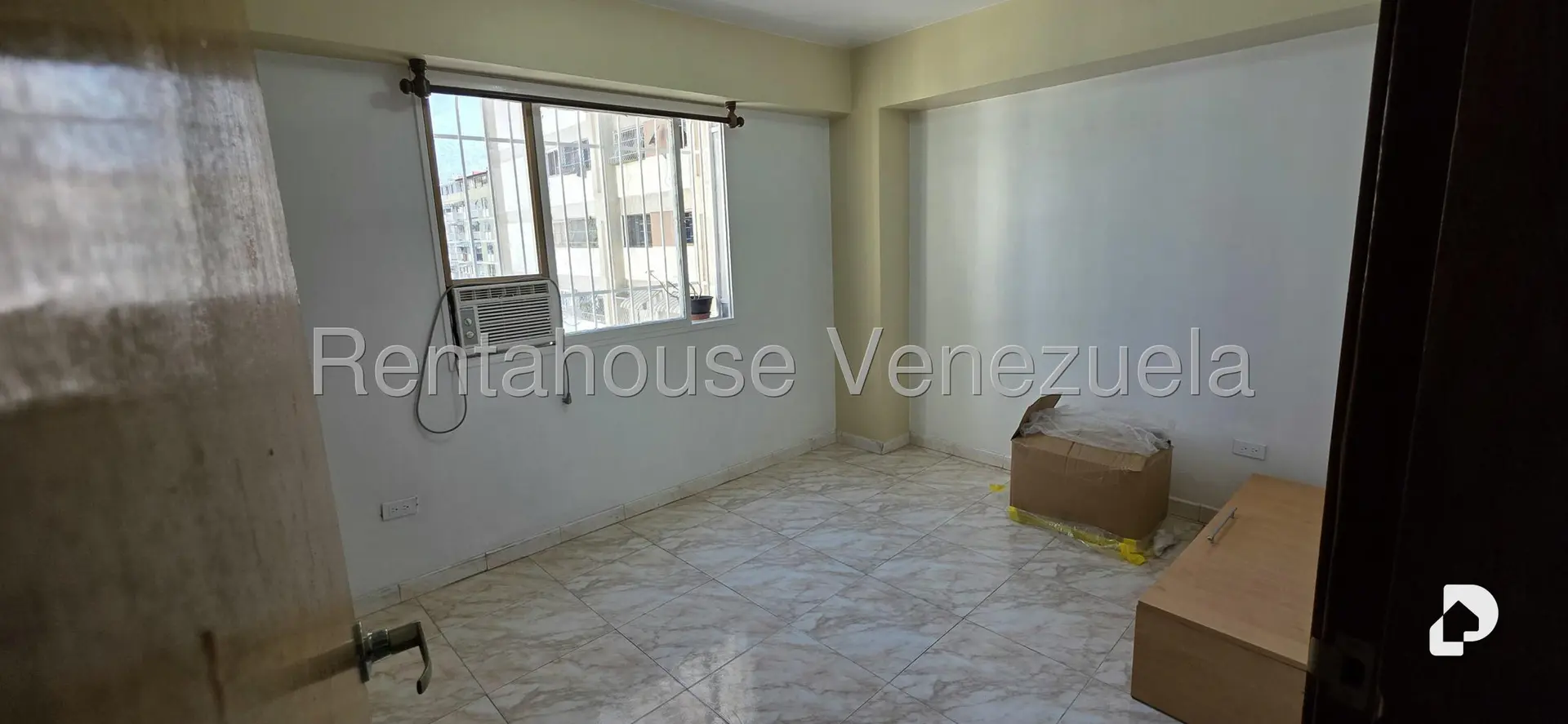 Apartamento en Los Cortijos de Lourdes, Caracas – 23
