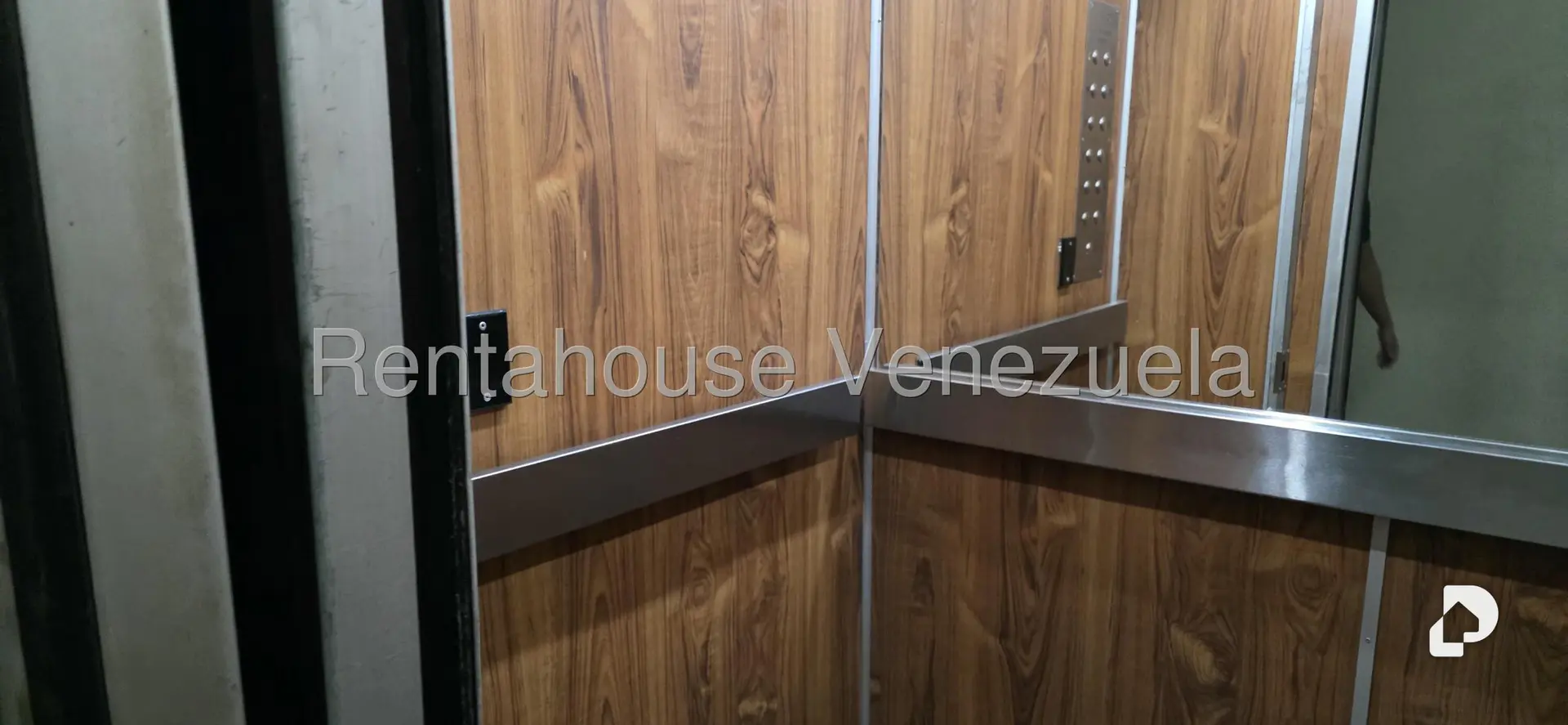 Apartamento en Los Cortijos de Lourdes, Caracas – 53
