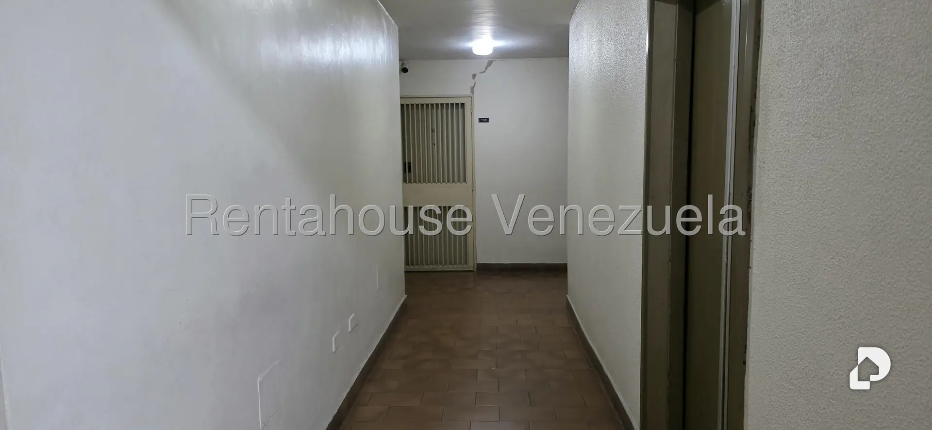 Apartamento en Los Cortijos de Lourdes, Caracas – 35