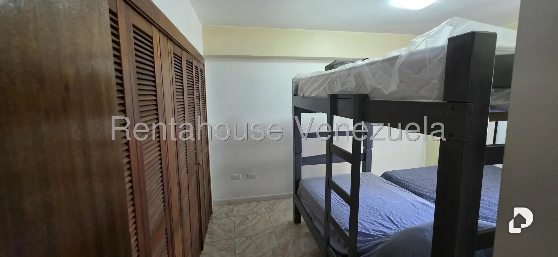 Apartamento en Los Cortijos de Lourdes, Caracas – 26