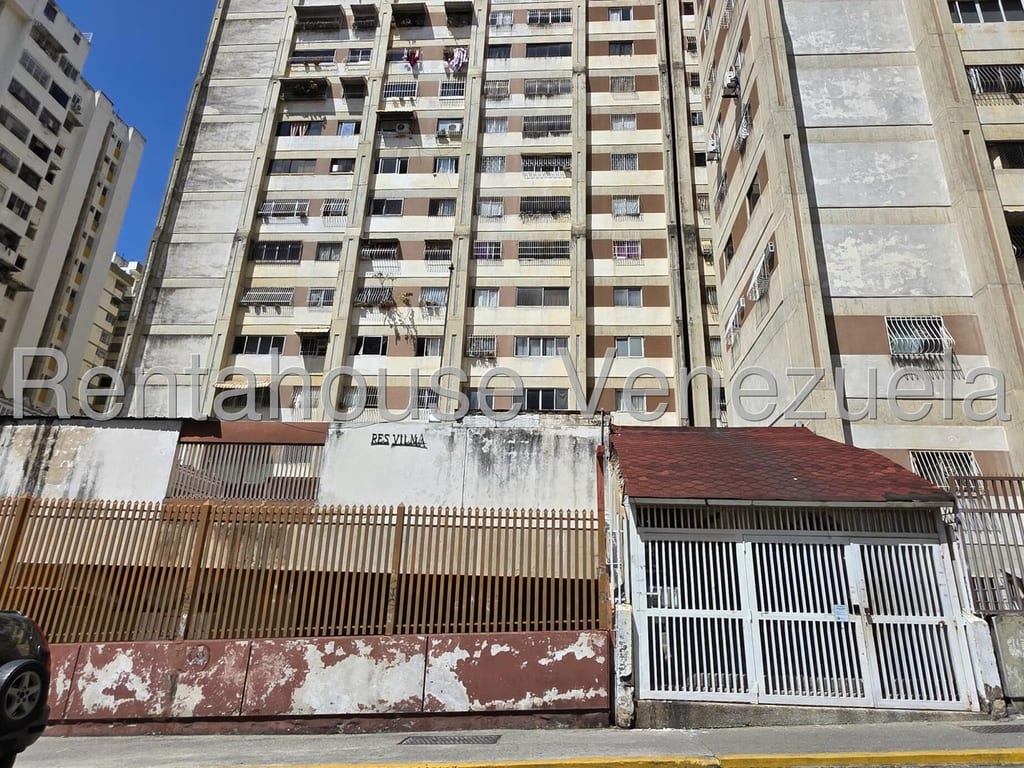 Apartamento en Los Cortijos de Lourdes, Caracas - 1