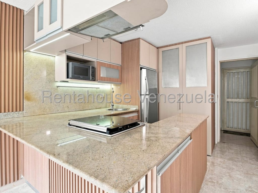 Apartamento en Los Naranjos Humboldt, Caracas - 1