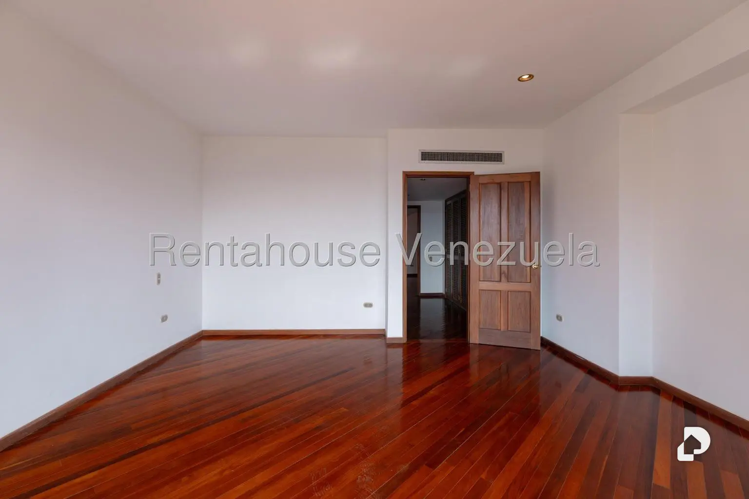 Apartamento en Lomas de Las Mercedes, Caracas – 26