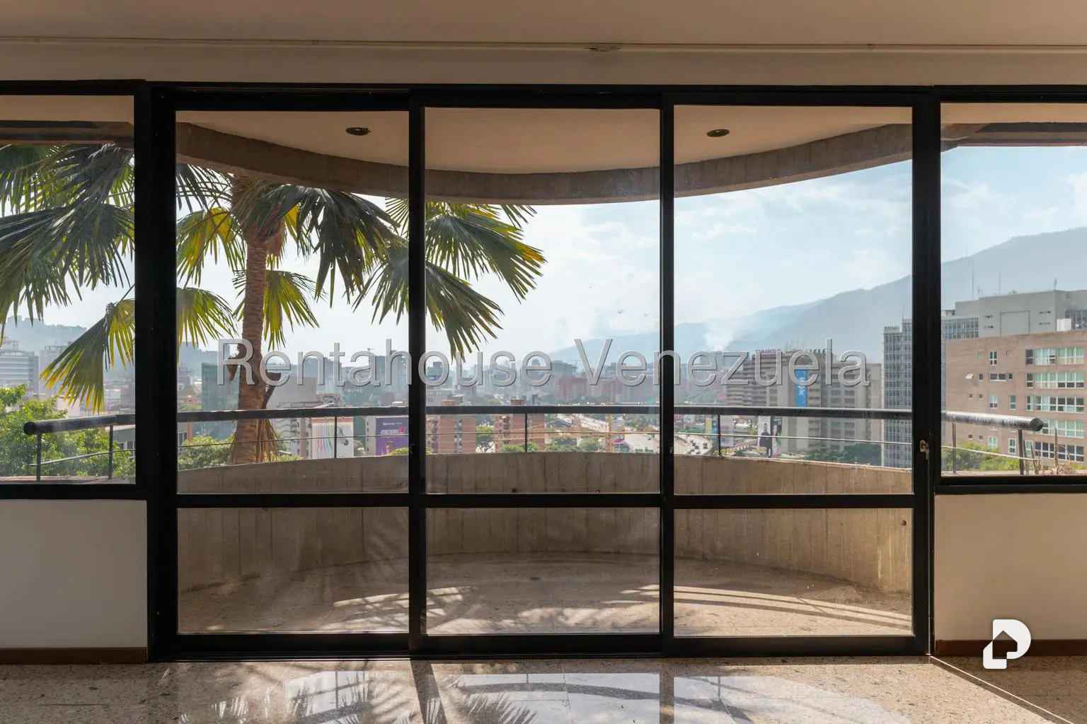 Apartamento en Lomas de Las Mercedes, Caracas – 4