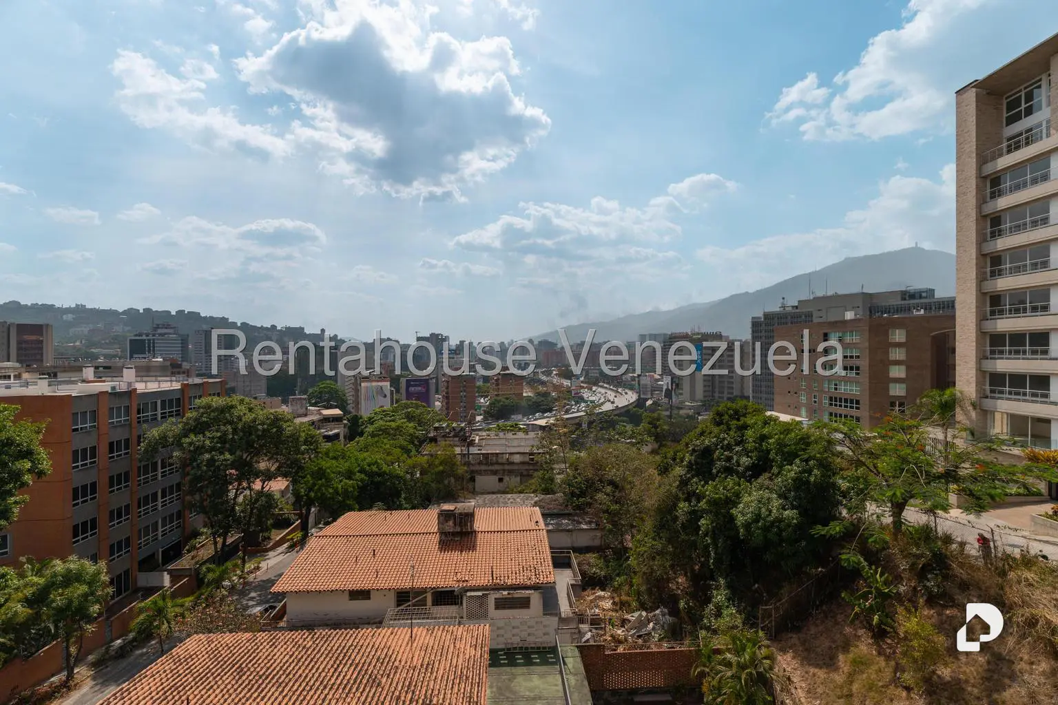 Apartamento en Lomas de Las Mercedes, Caracas – 29