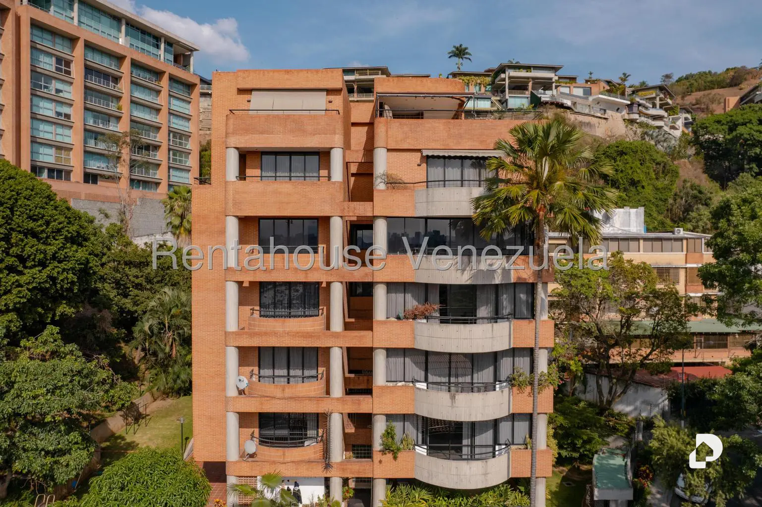 Apartamento en Lomas de Las Mercedes, Caracas – 1