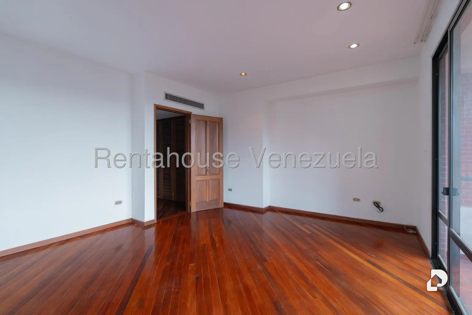 Apartamento en Lomas de Las Mercedes, Caracas – 30