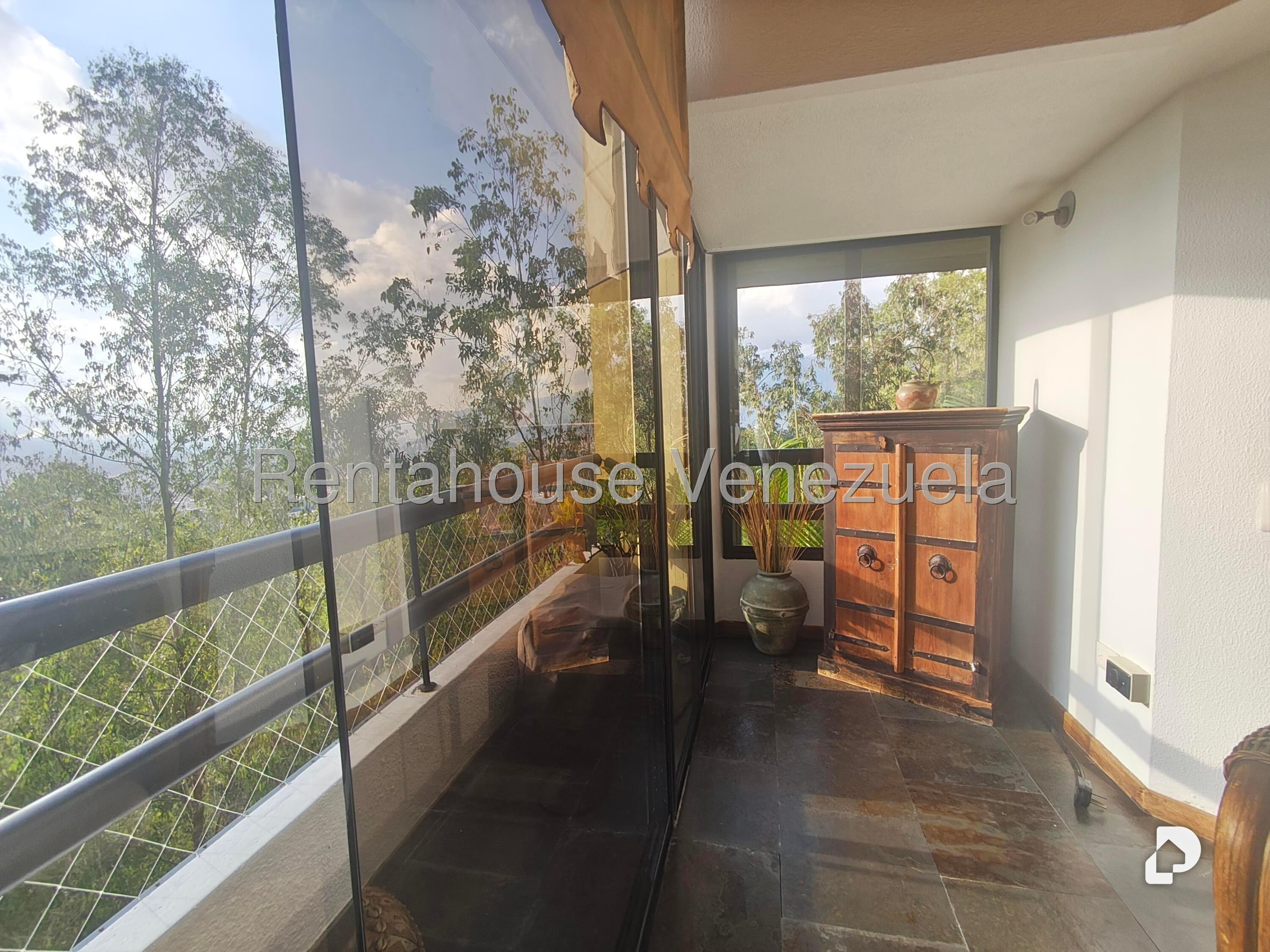Apartamento en Los Naranjos (del Cafetal), Caracas – 17