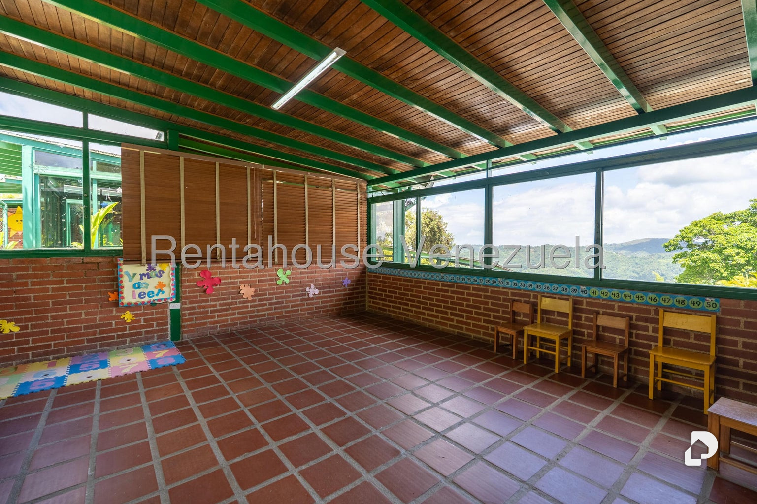 Terreno en Oripoto, Caracas – 28