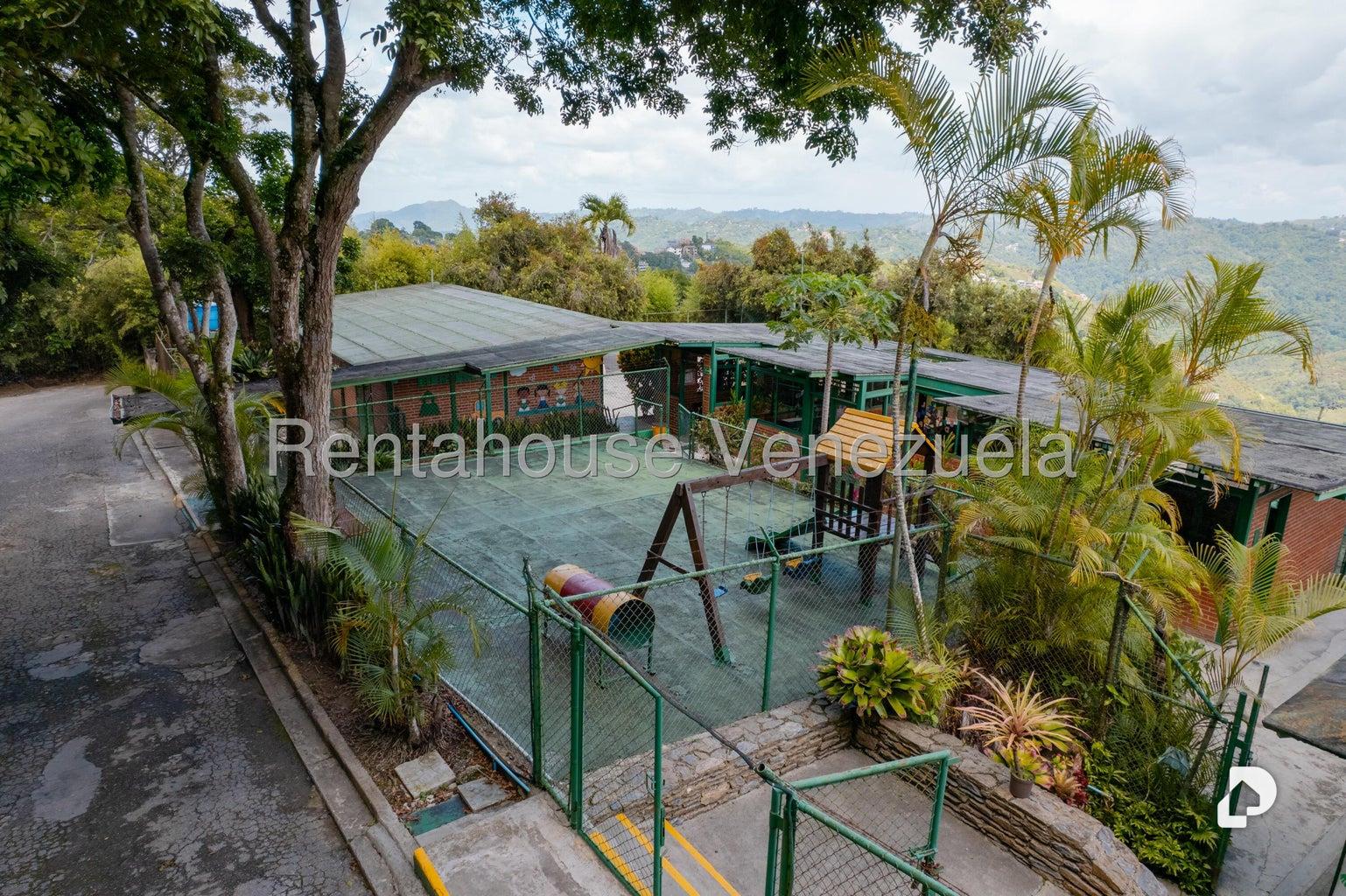 Terreno en Oripoto, Caracas – 13