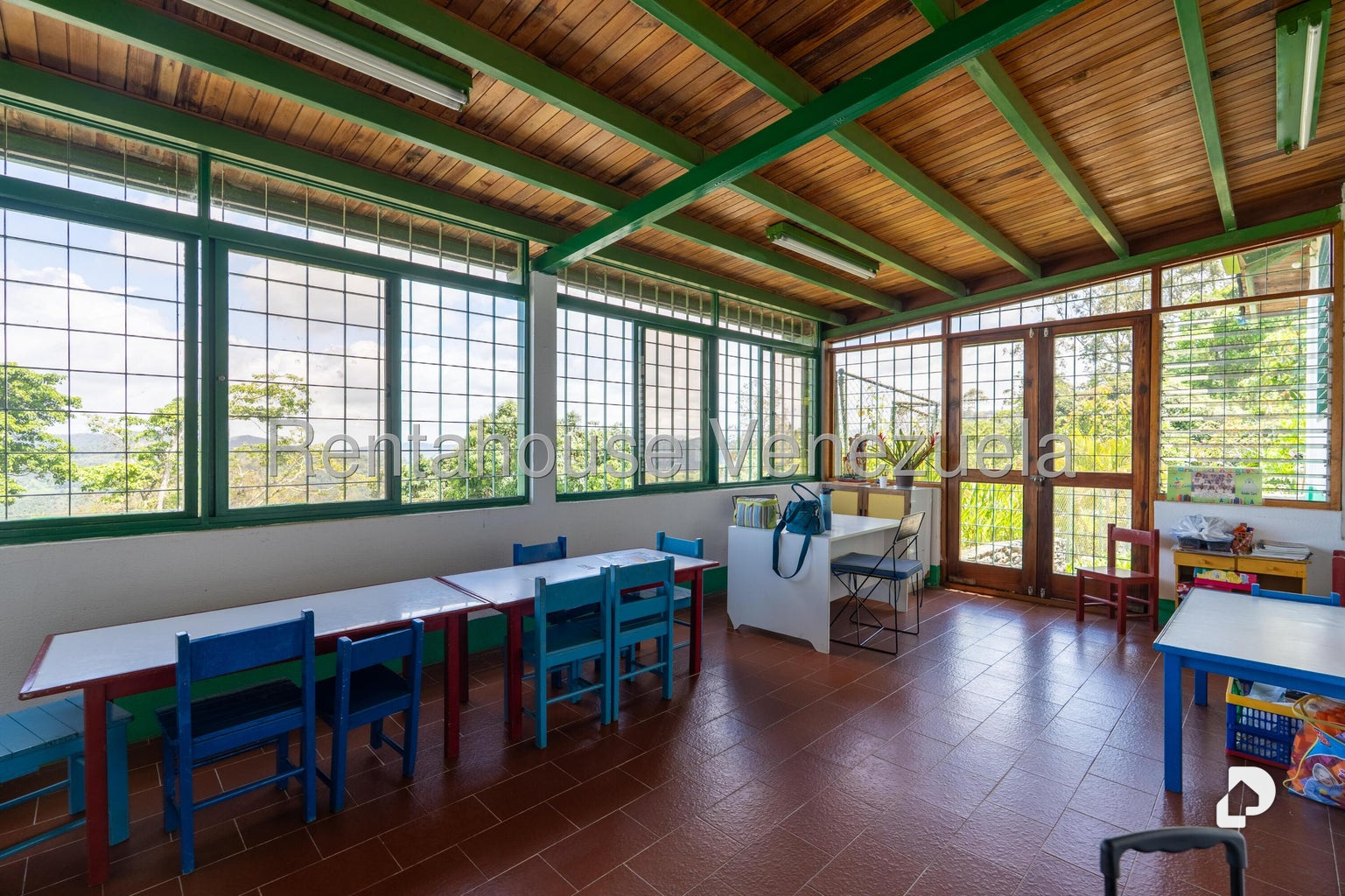 Terreno en Oripoto, Caracas – 25