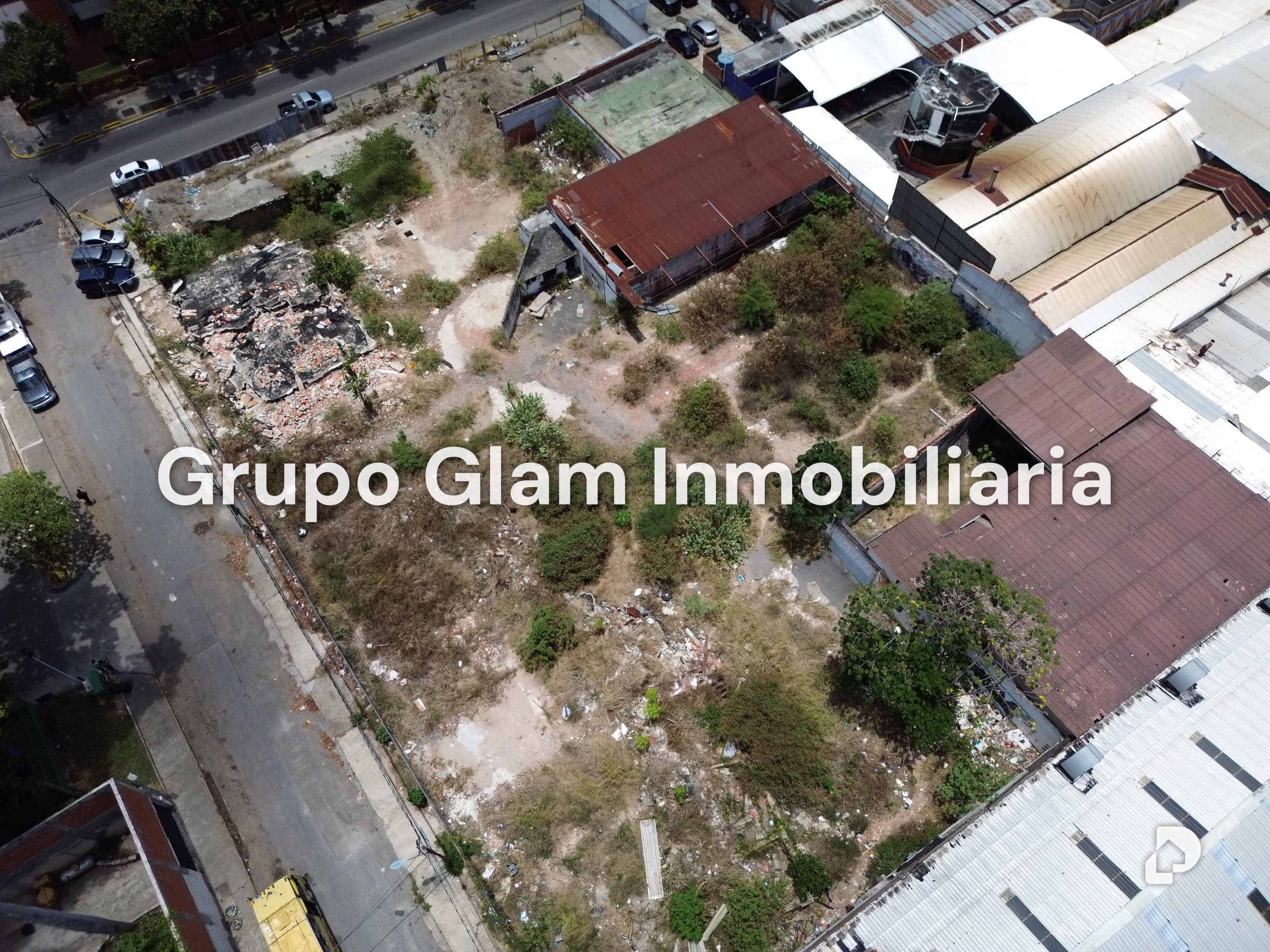 Terreno en Los Dos Caminos, Caracas – 1