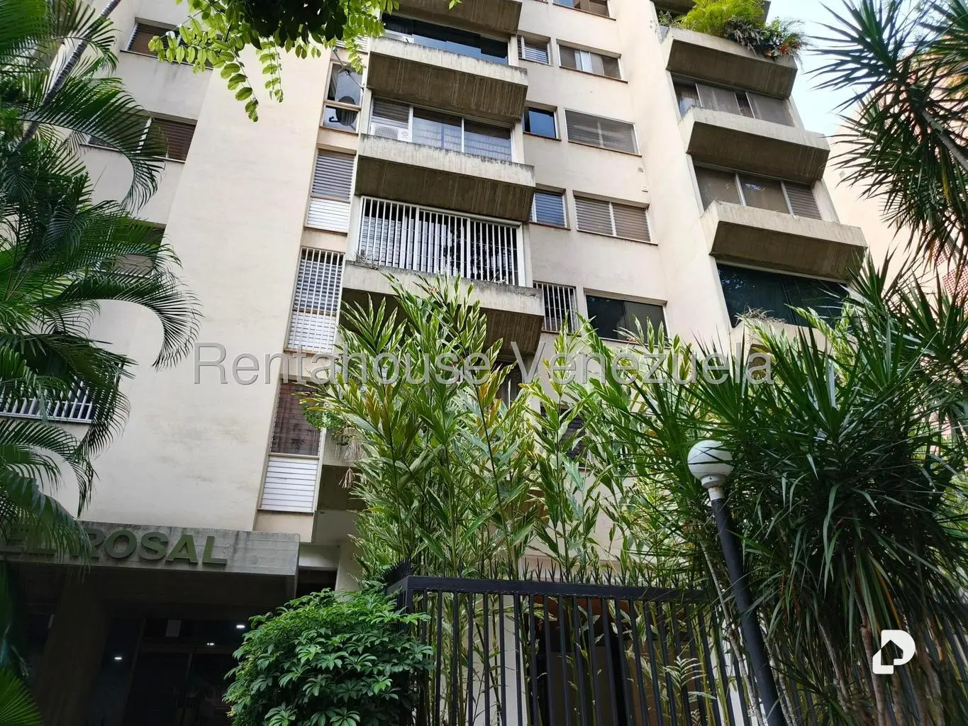 Apartamento en El Rosal, Caracas – 1