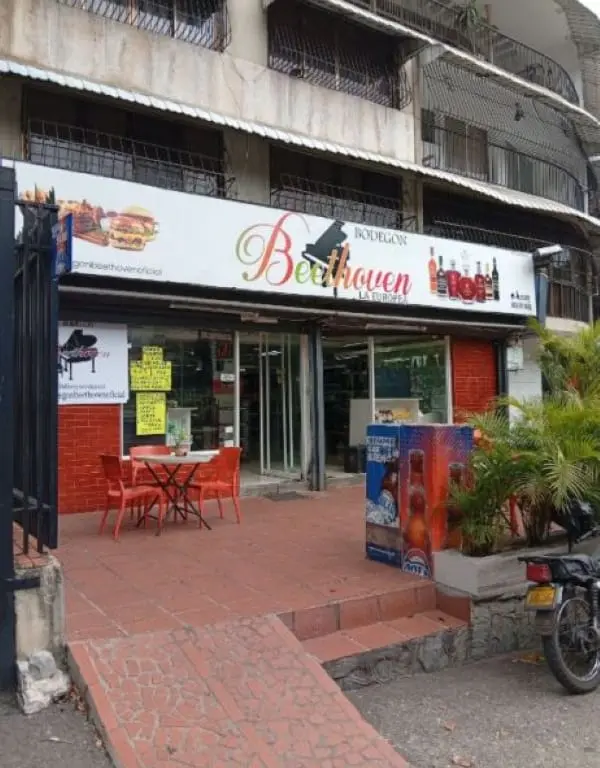 Local comercial en Colinas de Bello Monte, Caracas - 1