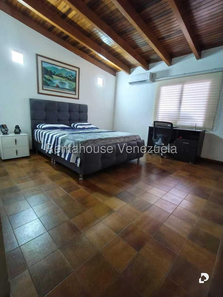 Casa en Lomas de Prados del Este, Caracas – 11