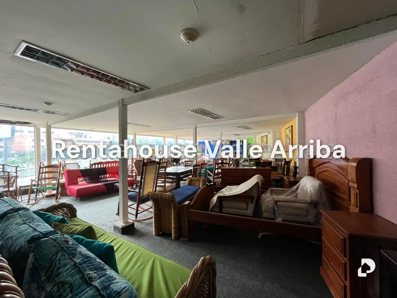 Commercial space in Santa Fe Norte, Caracas – 20