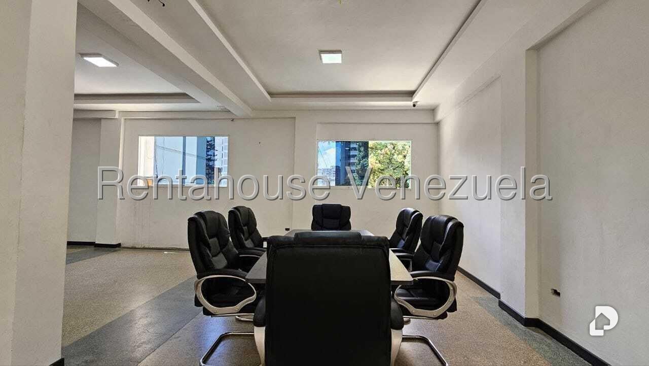 Edificio en La Florida, Caracas – 16