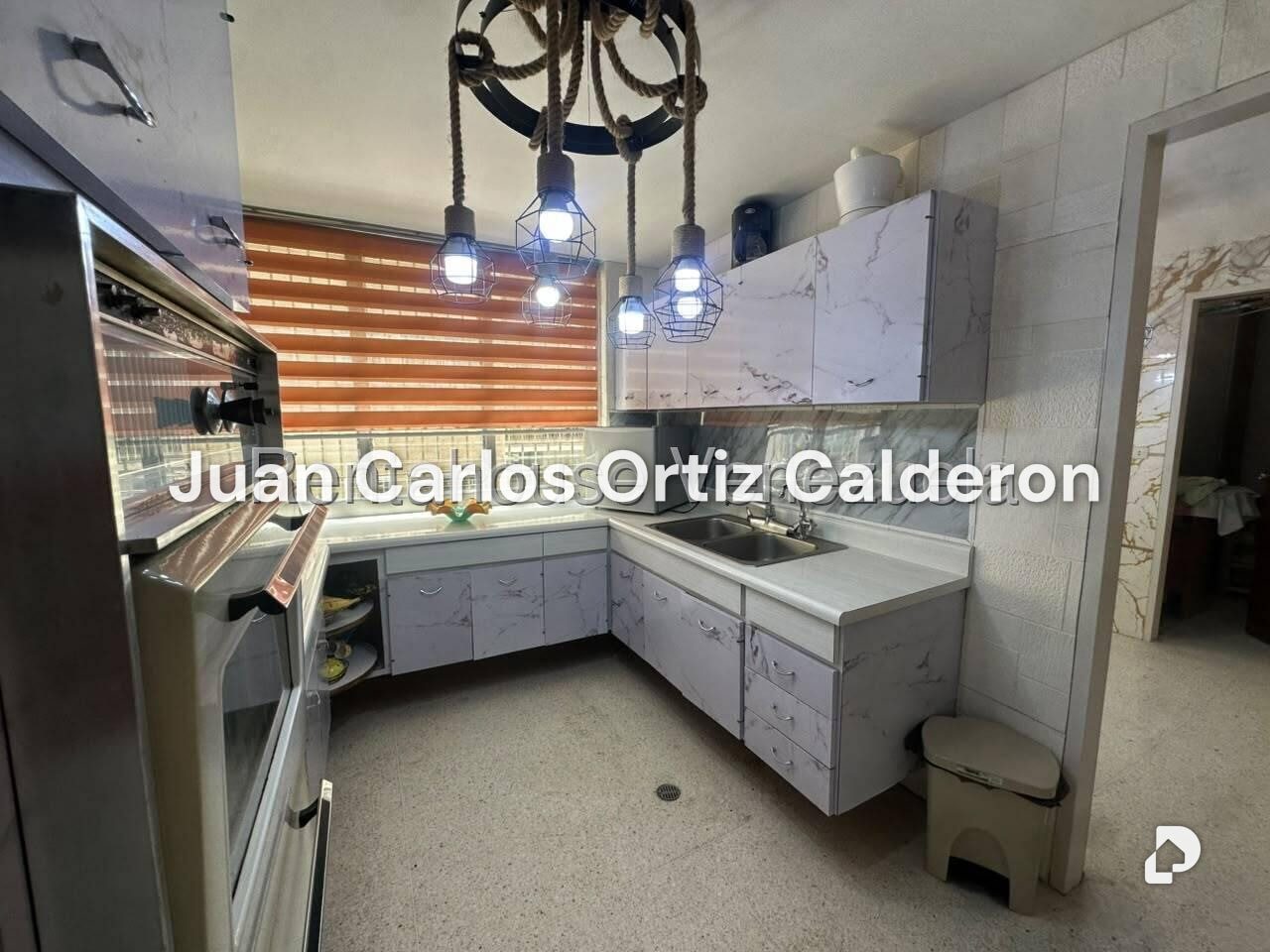 Apartment in San Bernardino, Caracas – 9