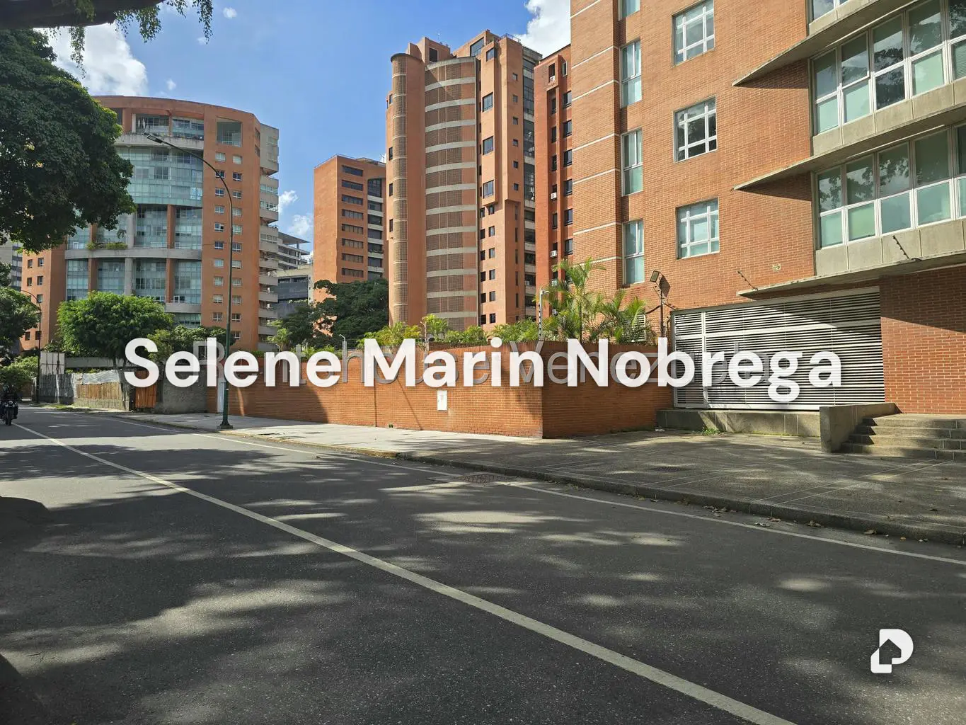 Apartamento en El Rosal, Caracas – 1
