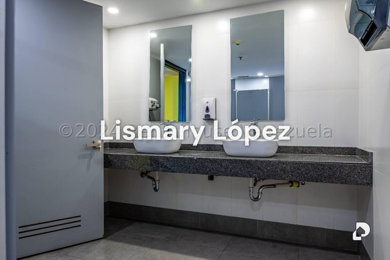 Oficina en El Rosal, Caracas – 23