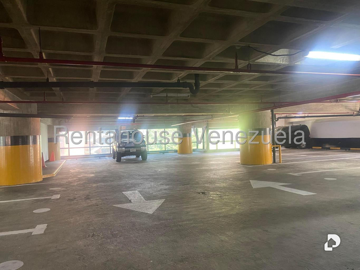 Garaje/Estacionamiento en La Castellana, Caracas – 23
