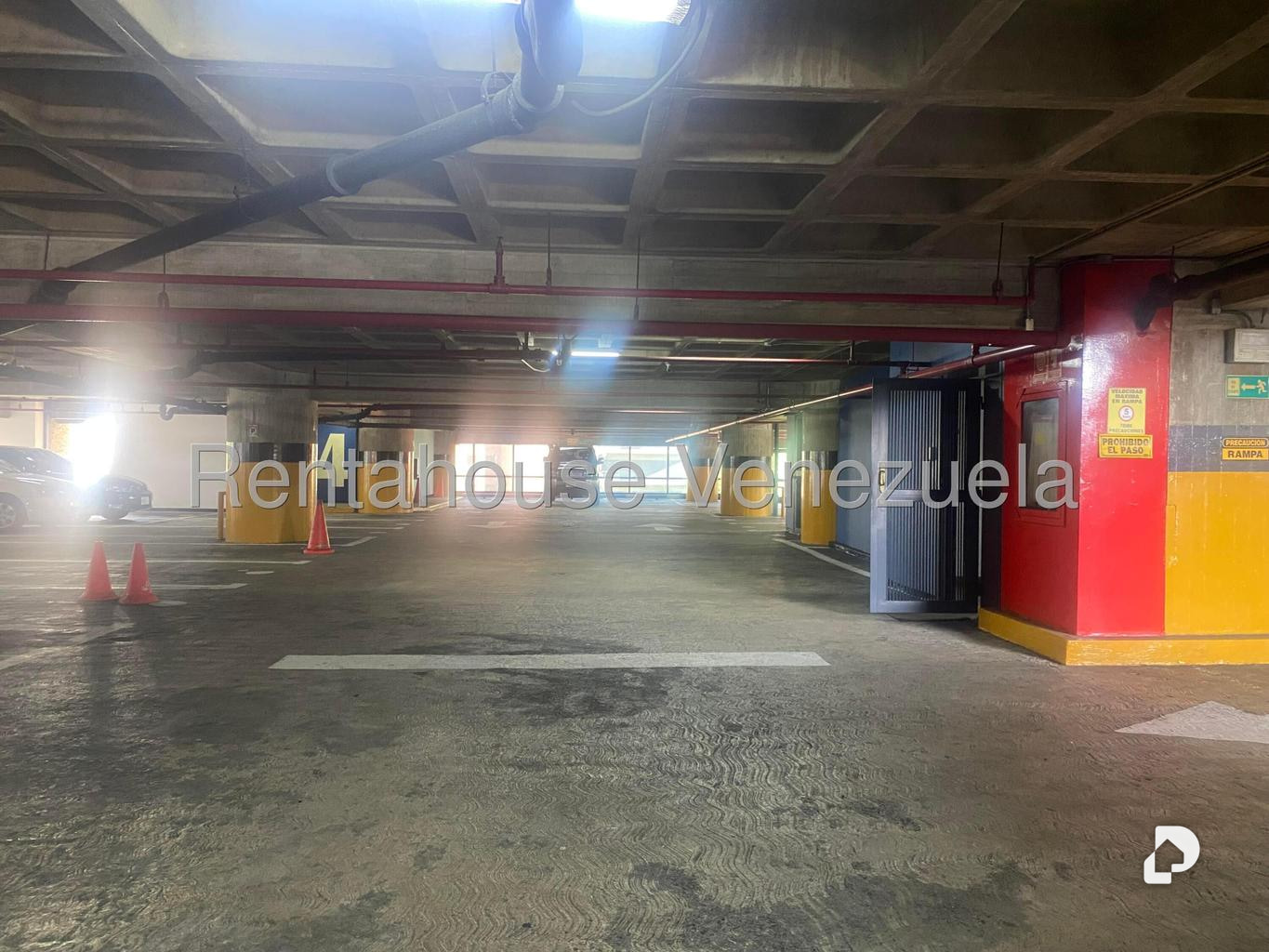 Garaje/Estacionamiento en La Castellana, Caracas – 21